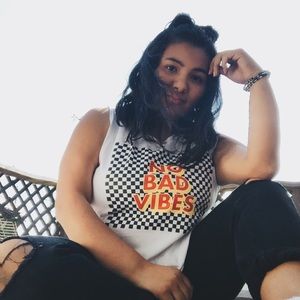 Meet your Posher, Laura